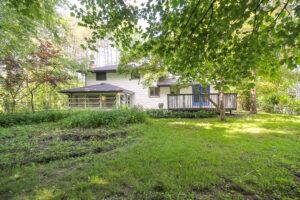35200 Bainbridge Rd, Solon | The Azzam Group Home | Michael Azzam | RE/MAX Haven Realty