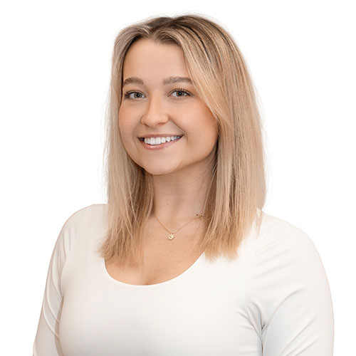 Hanna Hliabovich | Licensed Realtor | The Azzam Group | RE/MAX Haven | Cleveland, OH