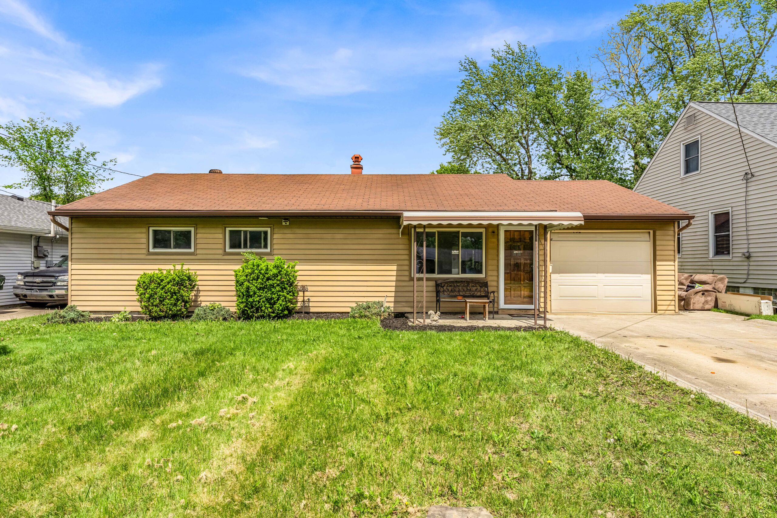 152 Paul St | Bedford | The Azzam Group | RE/MAX Haven | Cleveland, OH
