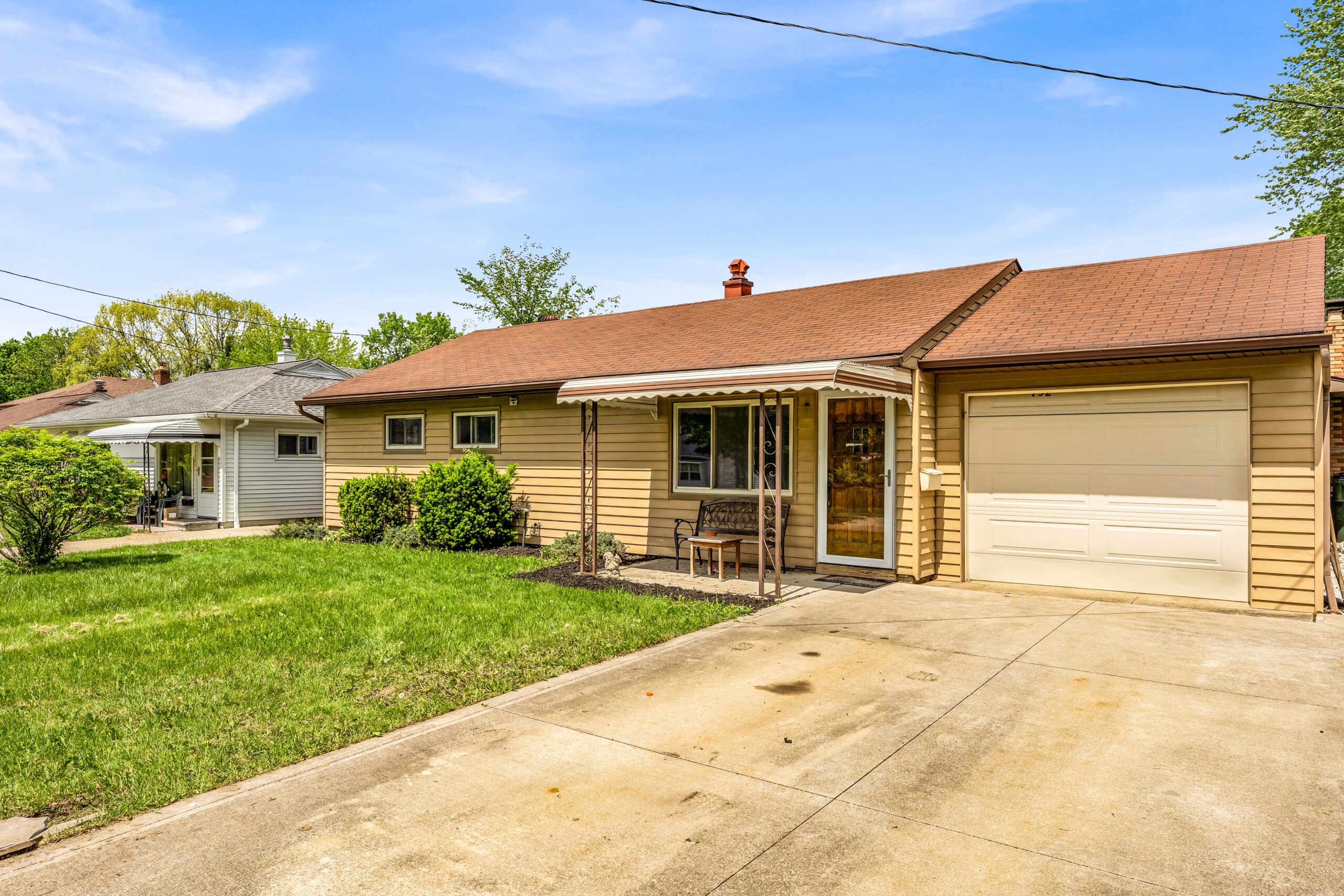152 Paul St | Bedford | The Azzam Group | RE/MAX Haven | Cleveland, OH